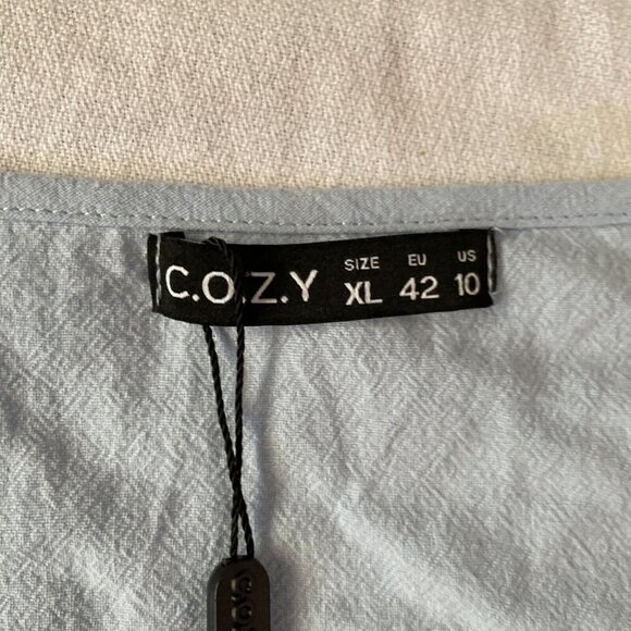 C.O.Z.Y Womens Light Blue Long Sleeve Top With Daisy Print & Button Details - Si - Picture 8 of 10